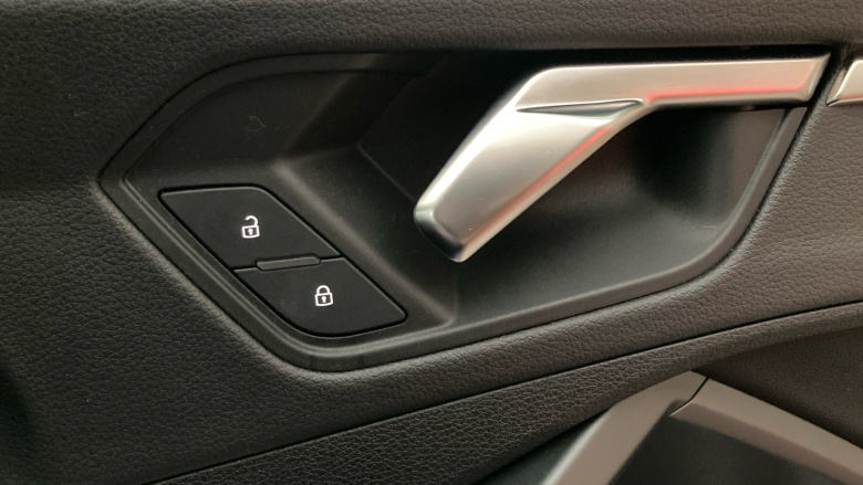 Audi Q3 35 TFSI S Line 5dr S Tronic Petrol Estate